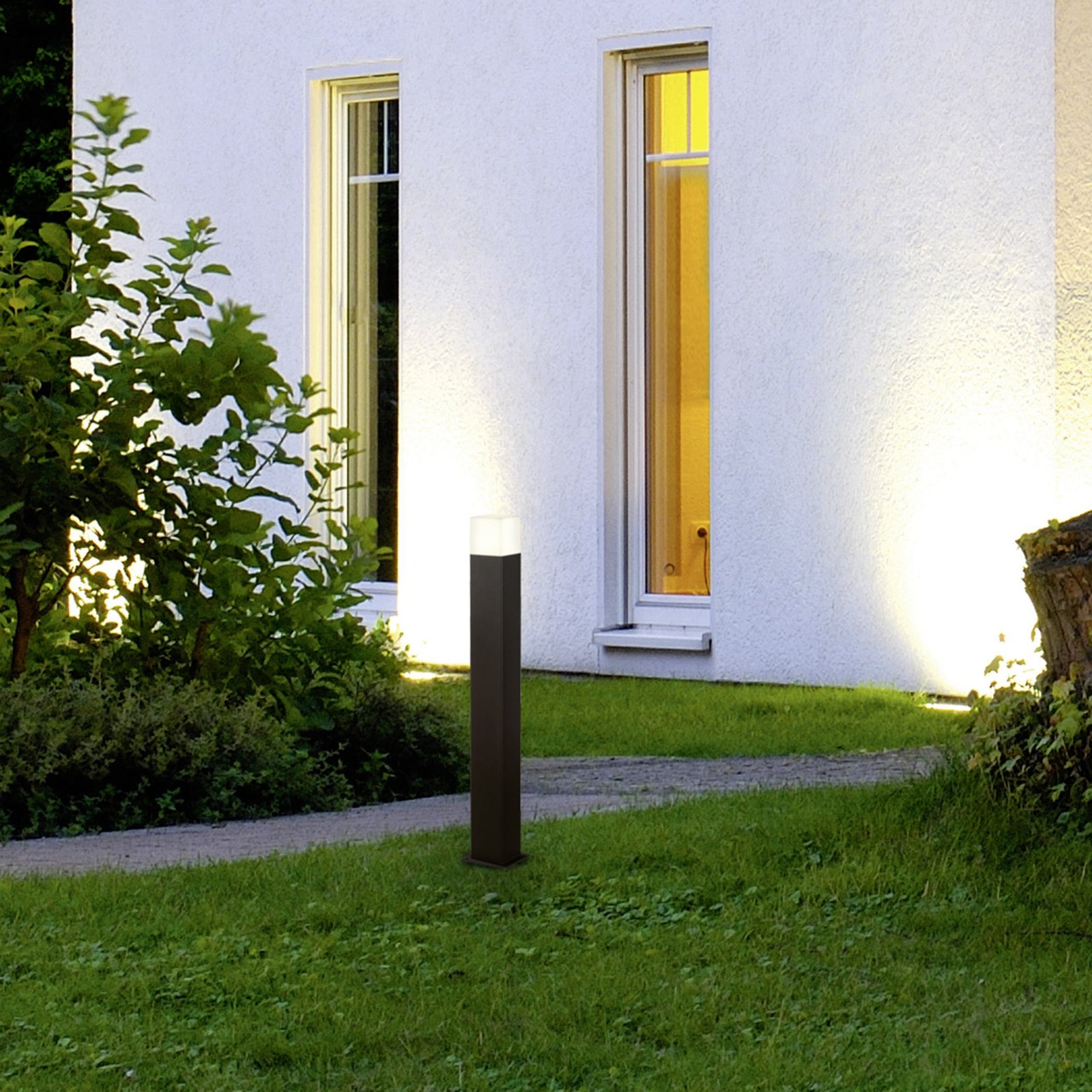 Montert LED sti-lampe Hudson antrasitt aluminium 80 cm IP44 ved sti