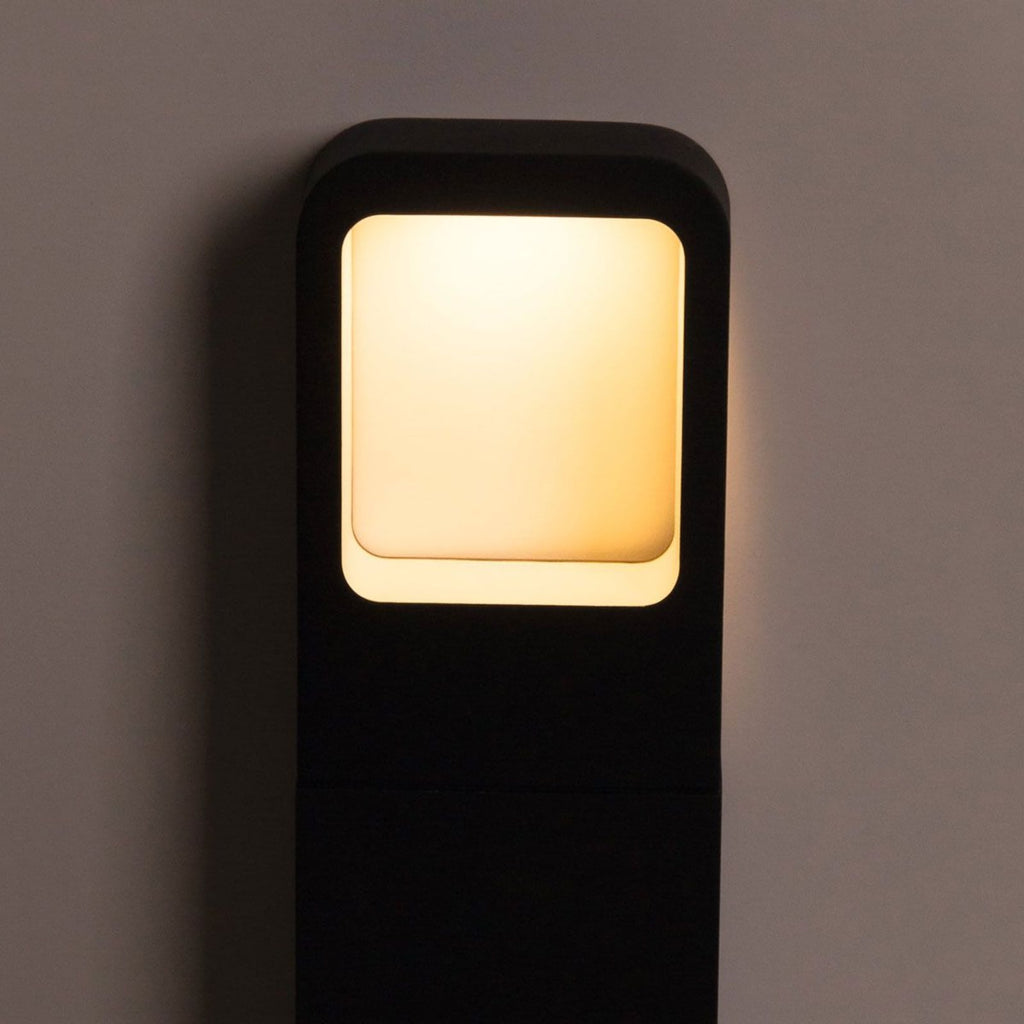 Montert LED sti-lampe Juna grafitt aluminium 80 cm i hage