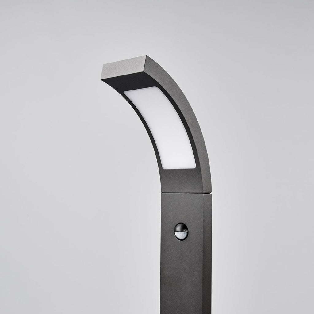 LED sti-lampe Juvia med bevegelsessensor 100 cm IP54 lysdetalj
