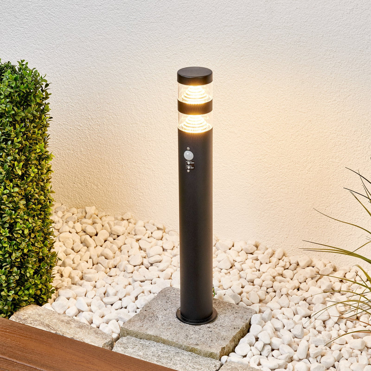 LED sti-lampe Lanea med bevegelsessensor 60 cm svart forfra