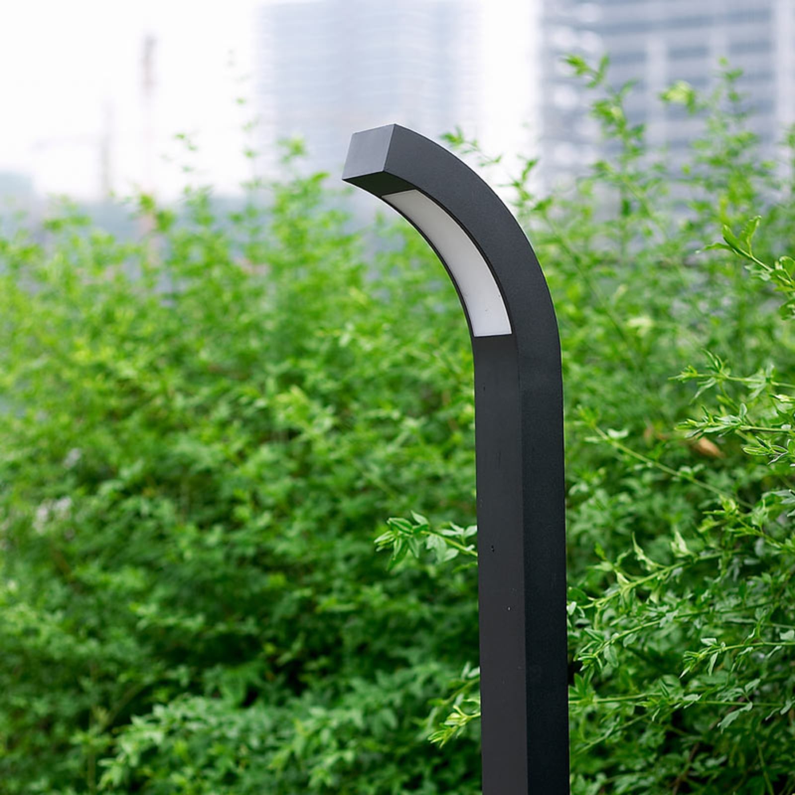 LED sti-lampe Lennik antrasitt aluminium detalj