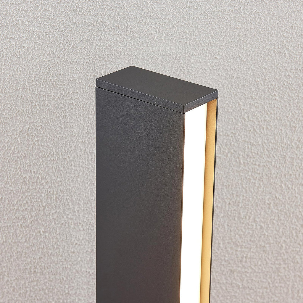 LED sti-lampe Lirka mørkegrå aluminium lysdetalj