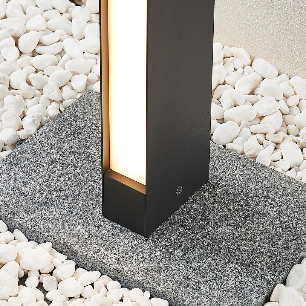 LED sti-lampe Lirka mørkegrå aluminium sideprofil