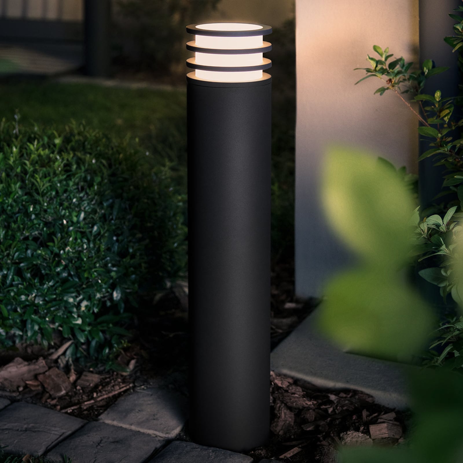 LED sti-lampe Lucca smart dimbar antrasitt IP44 forfra
