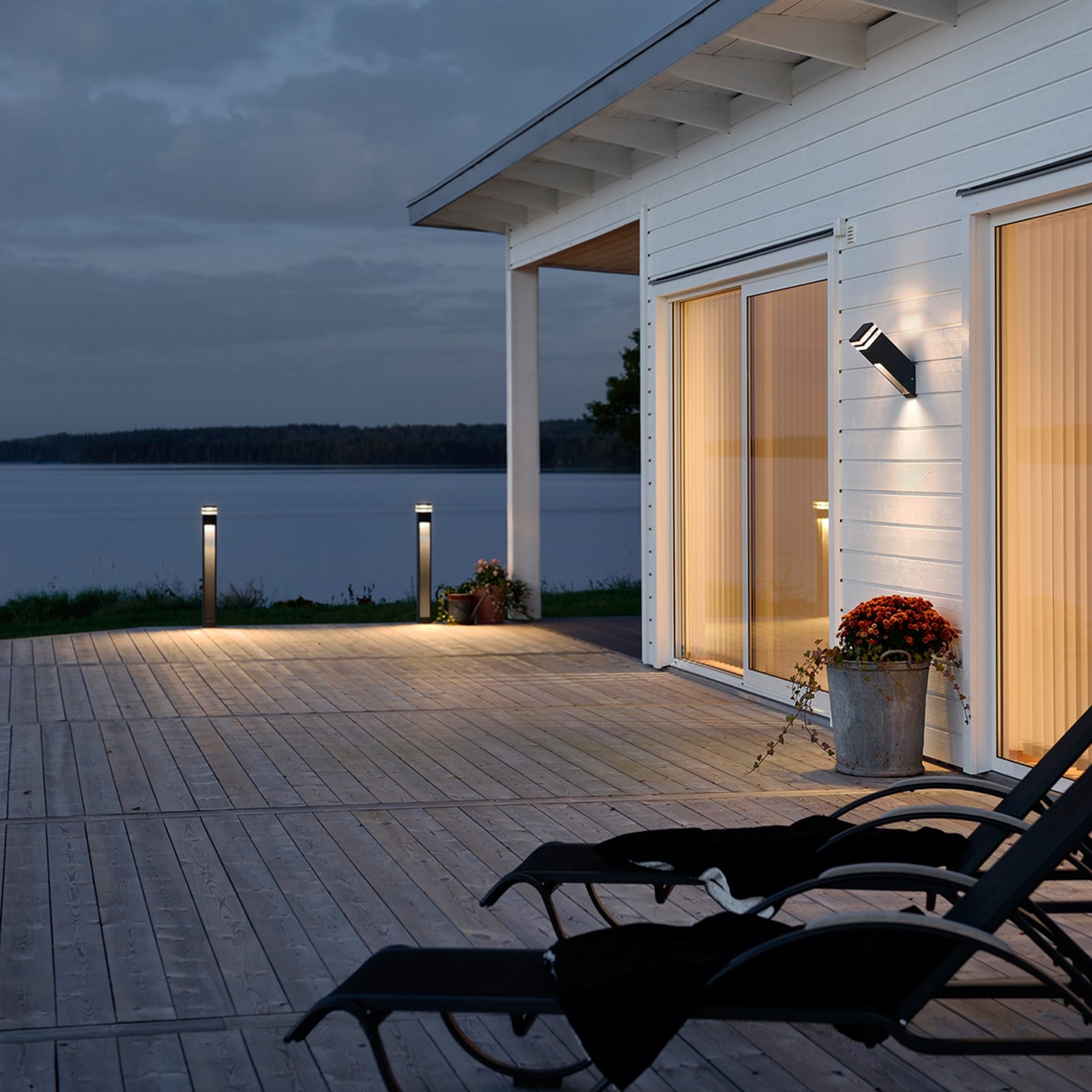 LED sti-lampe Massa antrasitt aluminium 100 cm IP54 nærbilde av materiale