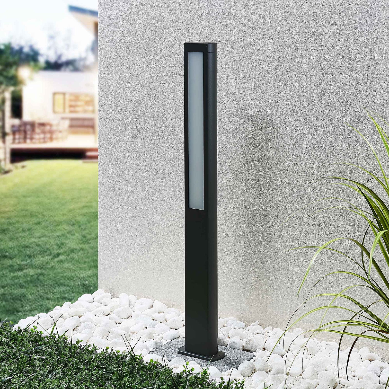 LED sti-lampe Mhairi kantet antrasitt 100 cm IP54 bakside