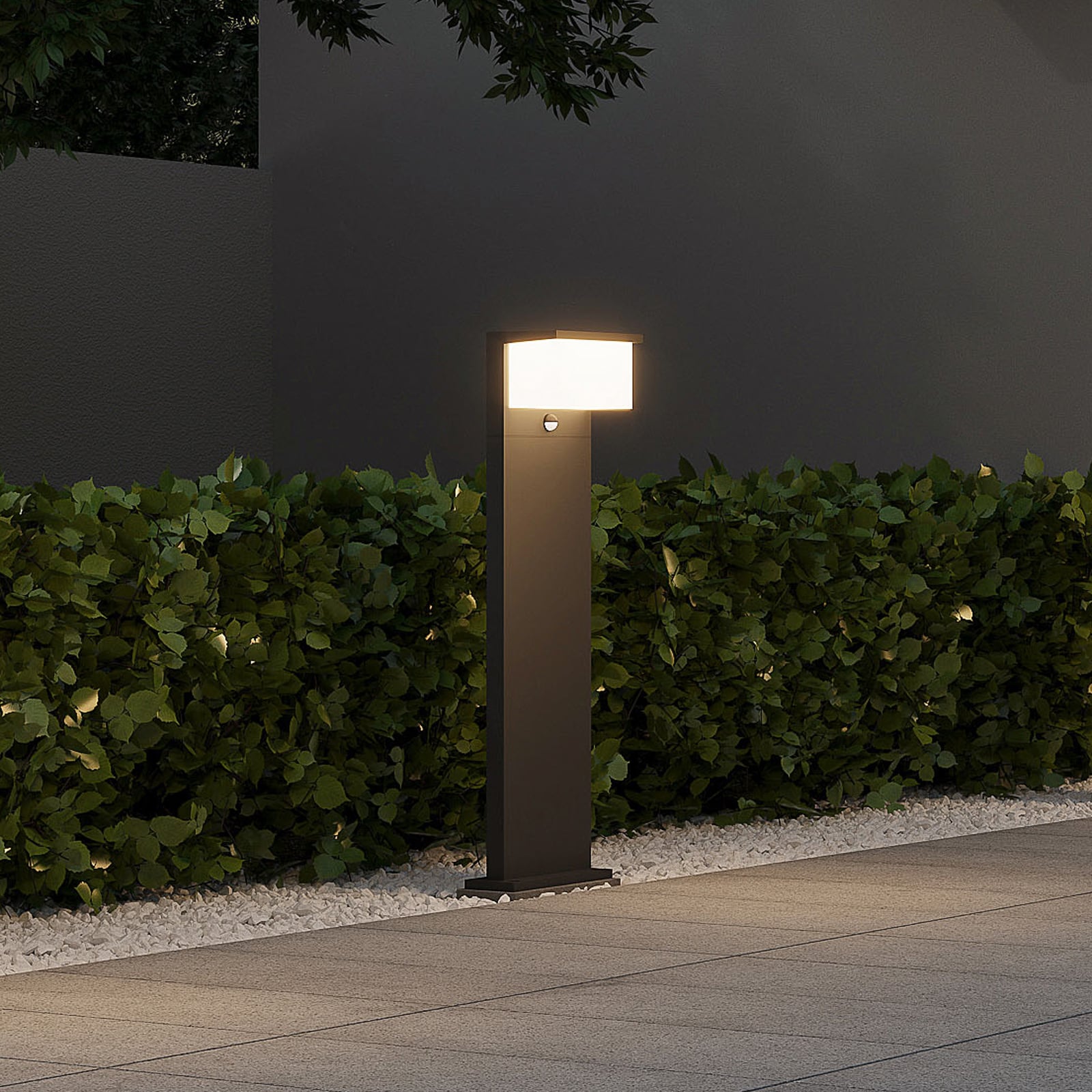 LED sti-lampe Nestos med bevegelsessensor antrasitt forfra