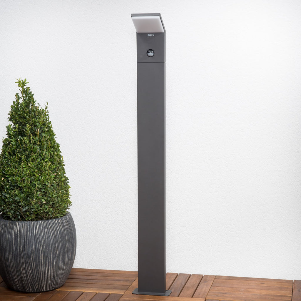 LED sti-lampe Nevio med bevegelsessensor 100 cm grafitt forfra