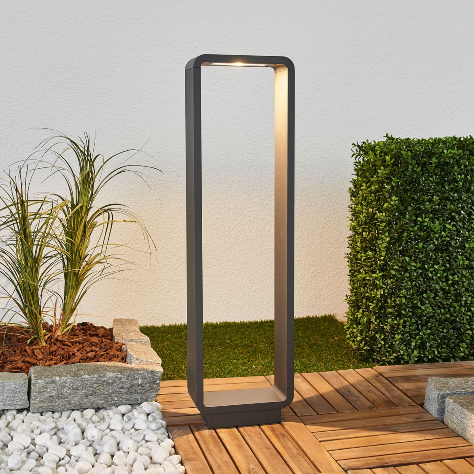 LED sti-lampe Ninon antrasitt frontbilde