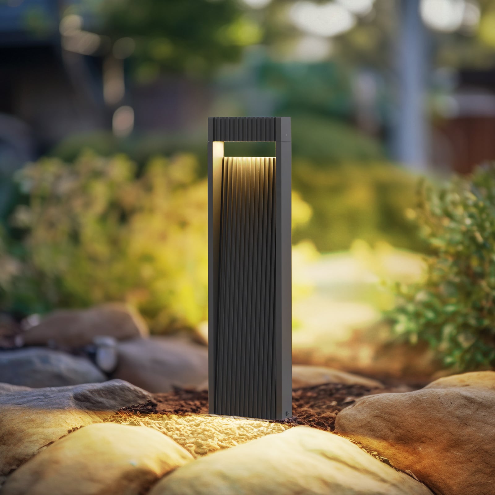 LED sti-lampe Tavion antrasitt aluminium bakside