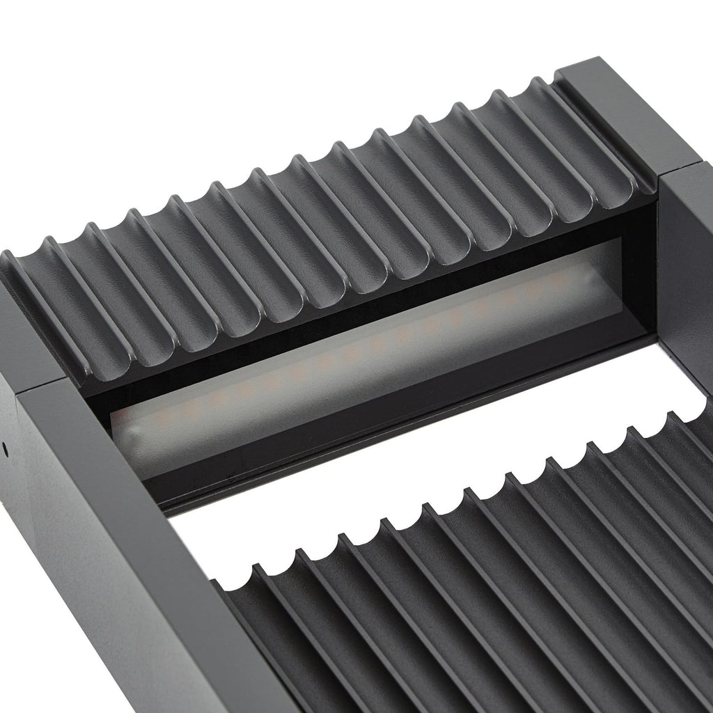 LED sti-lampe Tavion antrasitt aluminium helhetsbilde