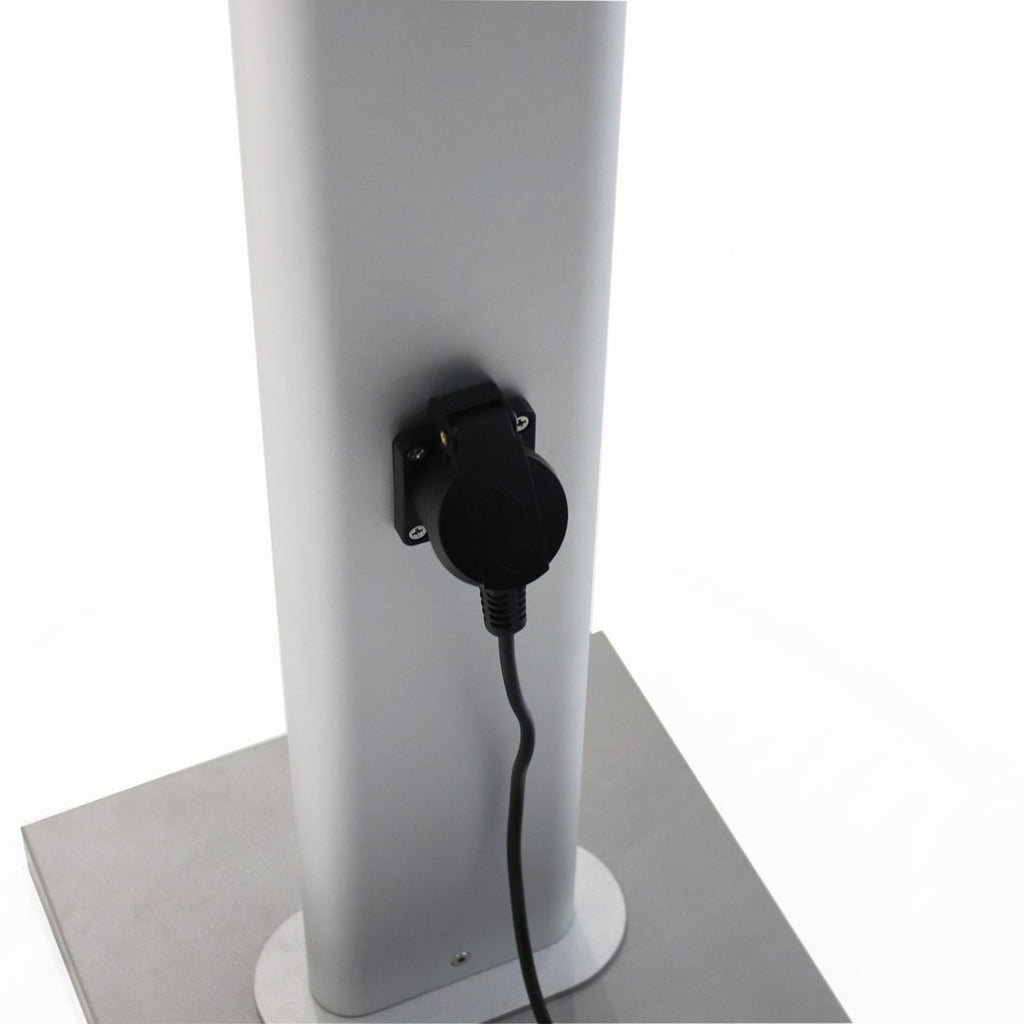 LED sti-lampe theLeda D B plus S med lys på