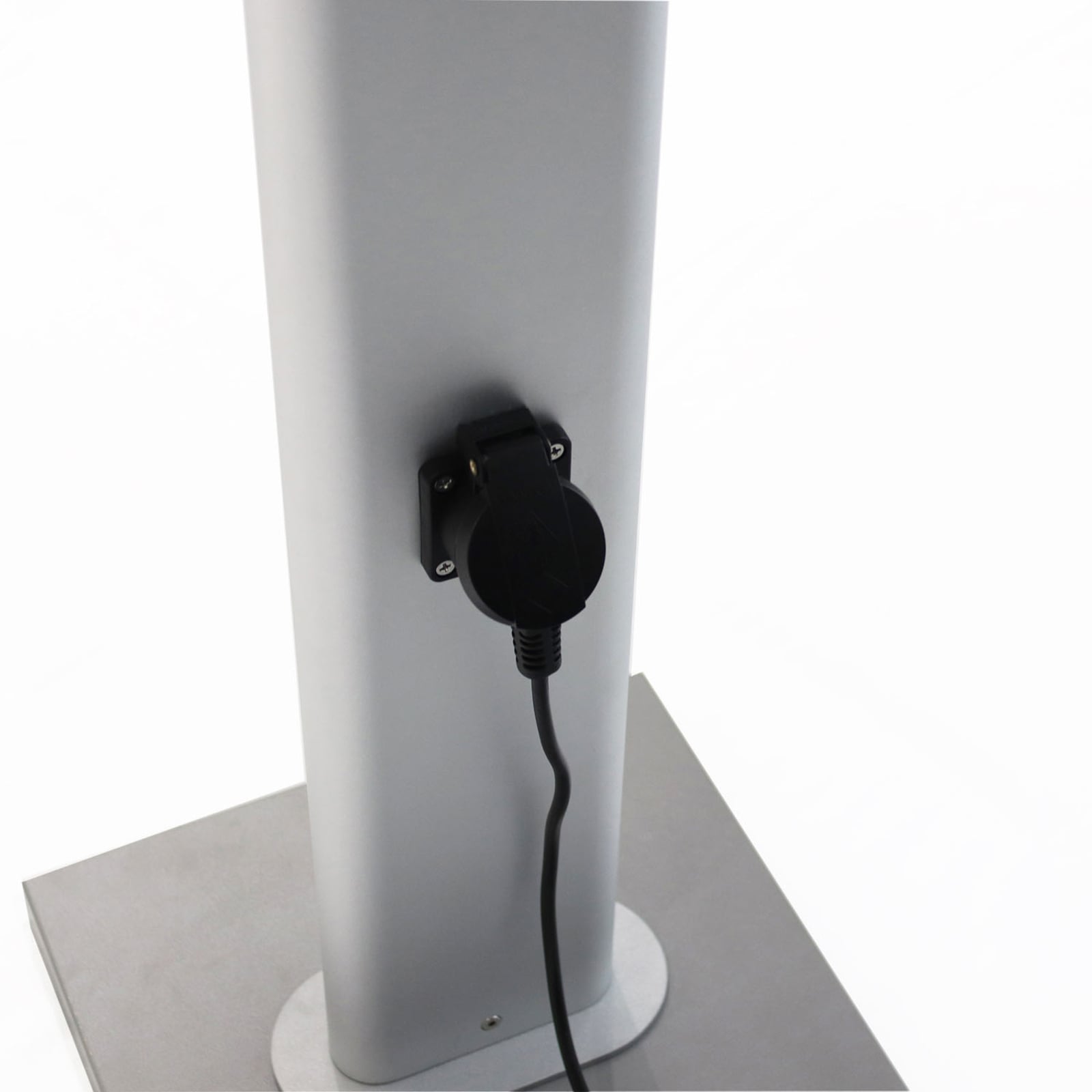 LED sti-lampe theLeda D B plus S med lys på