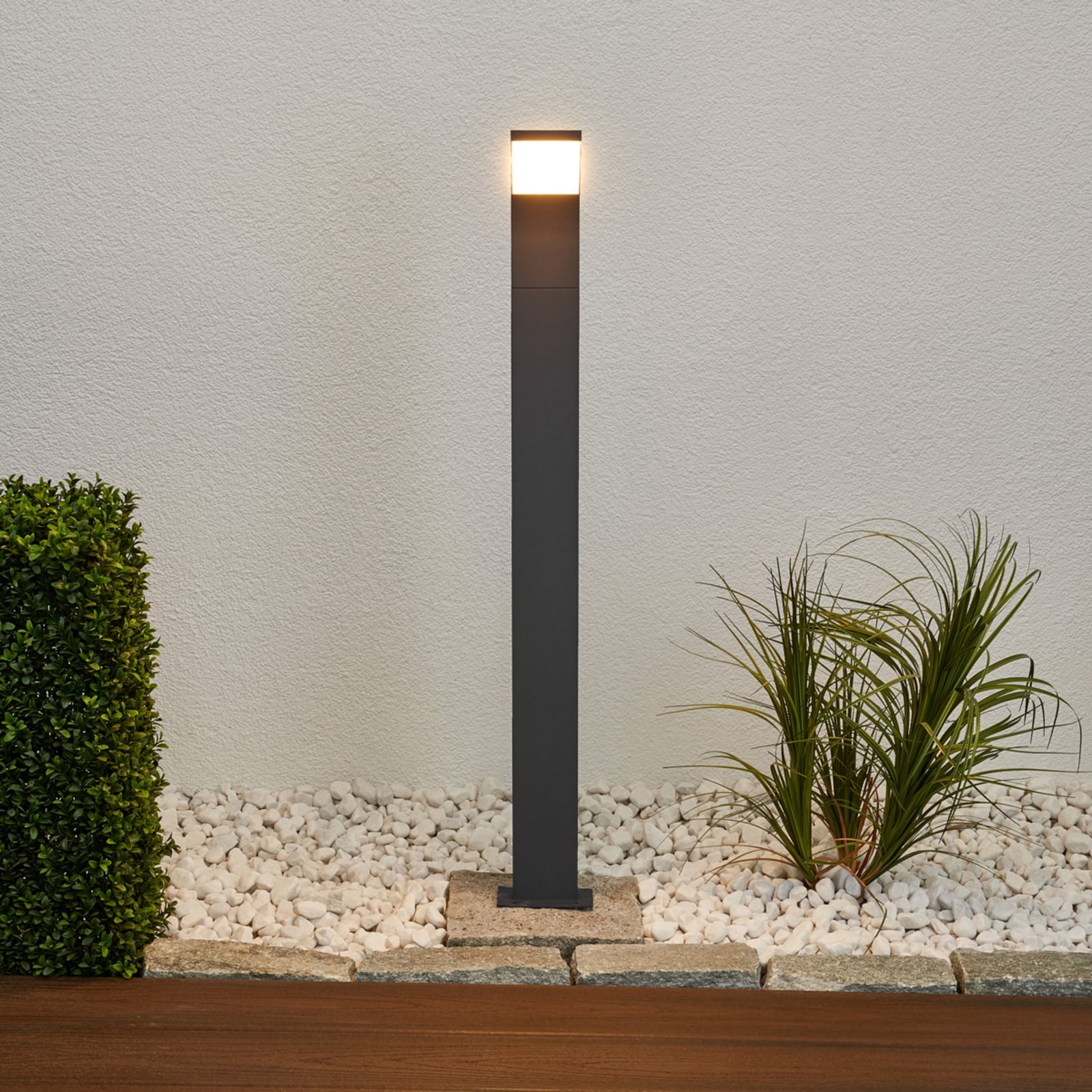 LED sti-lampe Timm antrasitt aluminium bakside