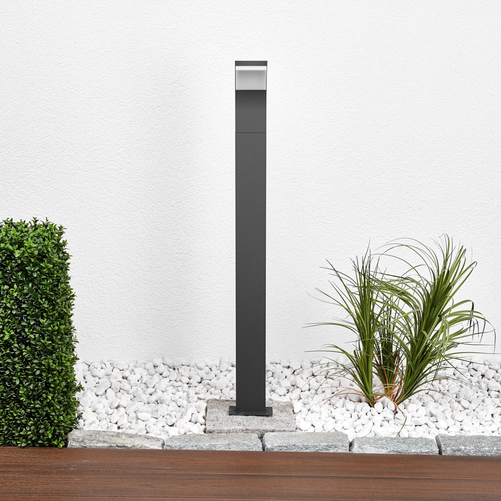 LED sti-lampe Timm antrasitt aluminium detalj av lampehode