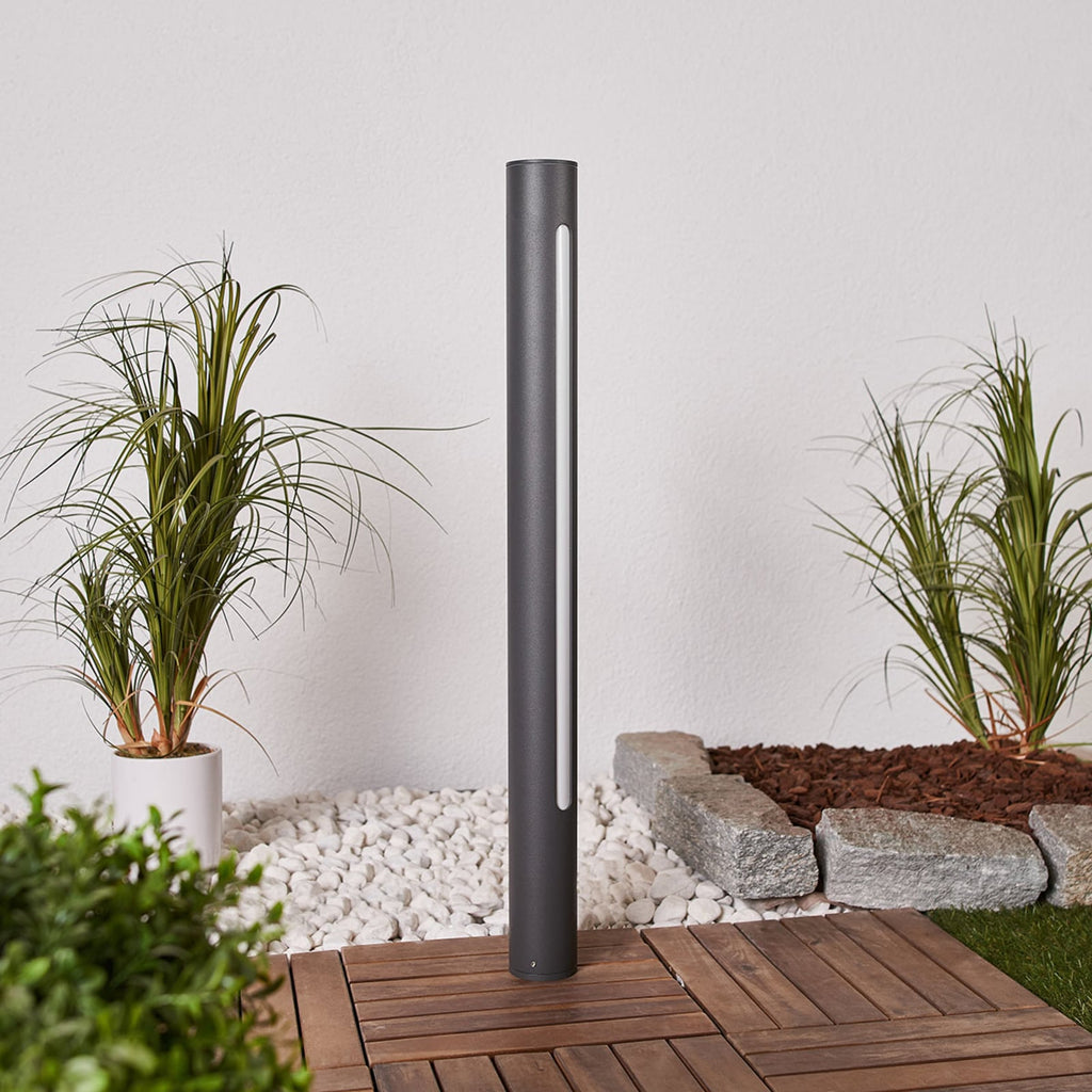 LED sti-lampe Tomas mørkegrå aluminium detalj av lyskilde