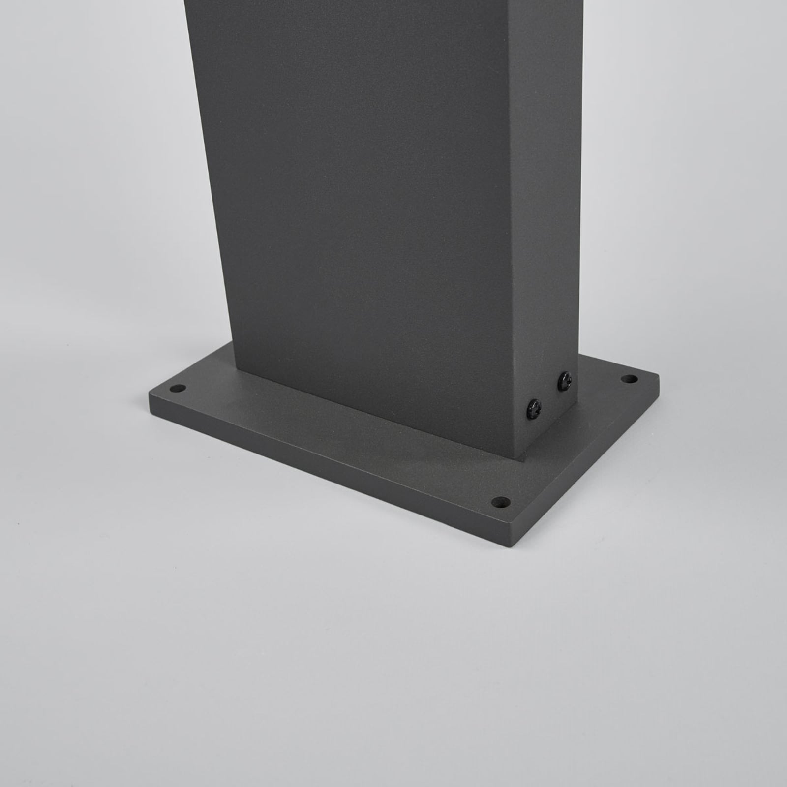 LED sti-lampe Yolena med bevegelsessensor sideprofil