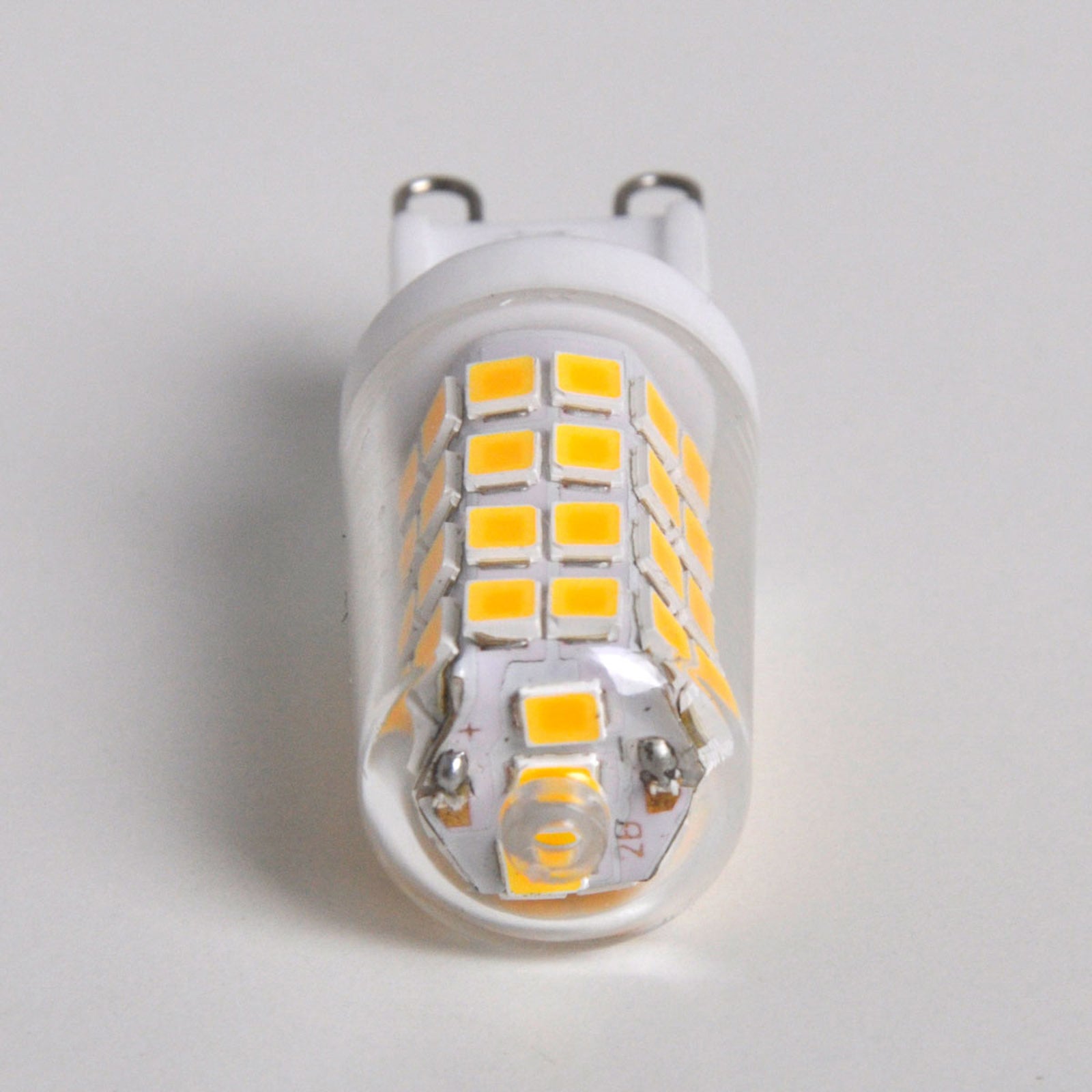 Montert LED stiftpære G9 3W 330lm 3000K klar 20-pakning i lampe