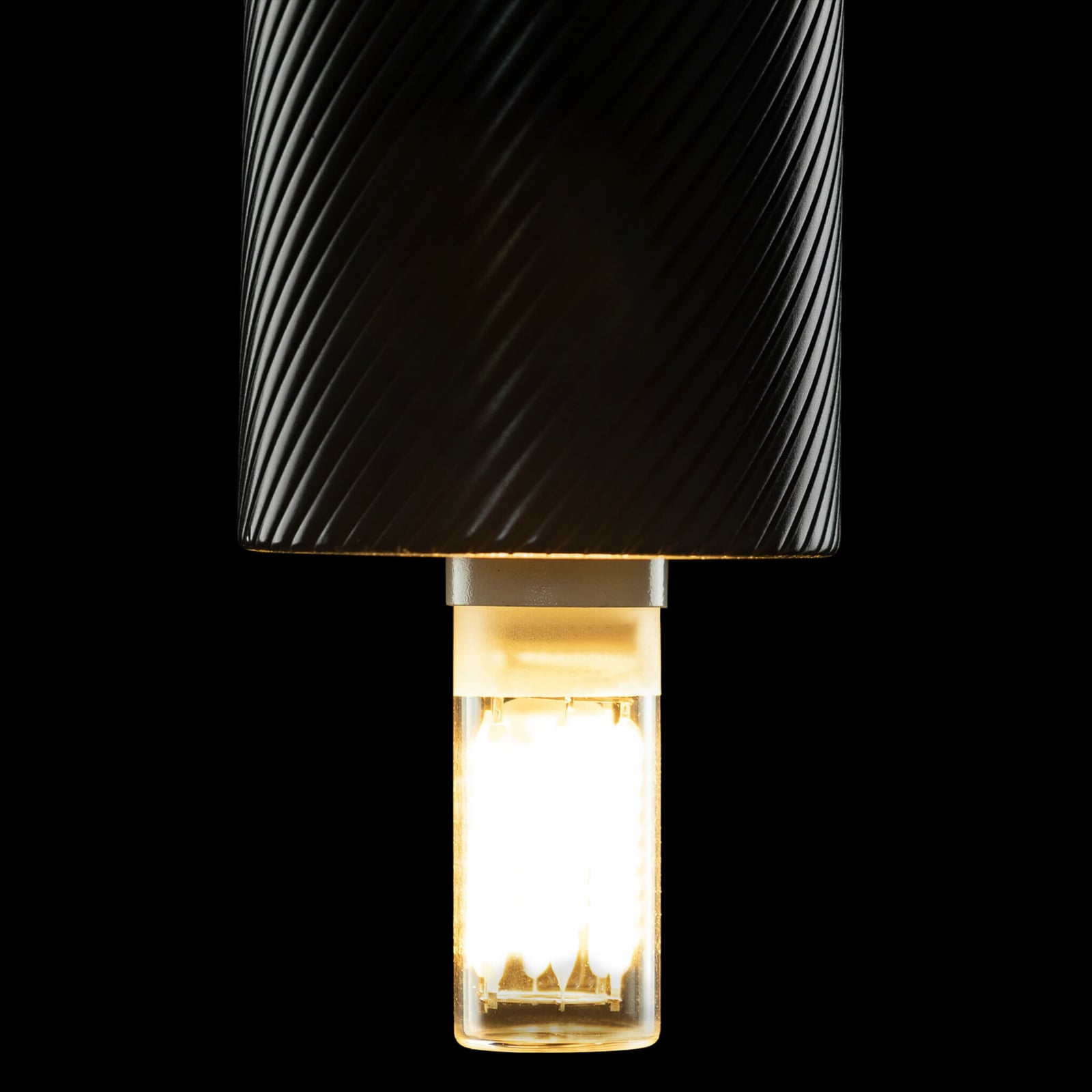 LED stiftpære G9 3W 24V DC klar 2700K dimbar SEGULA nærbilde