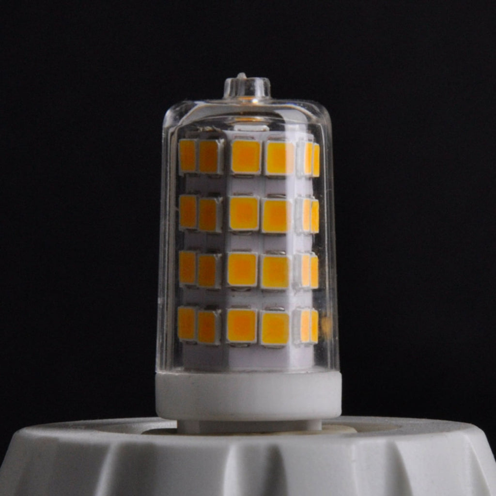 Detalj av LED-stiftpære G9 3W klar 3000K varmhvit 330 lm