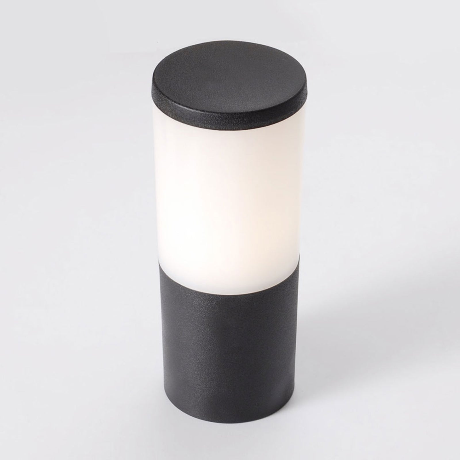 LED stolpelampe Amelia CCT svart 25 cm E27 IP55 forside