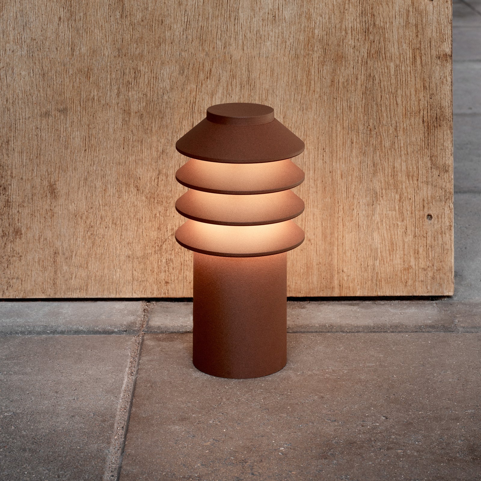 LED stolpelampe Bysted Garden corten Ø13 cm IP65 bakside