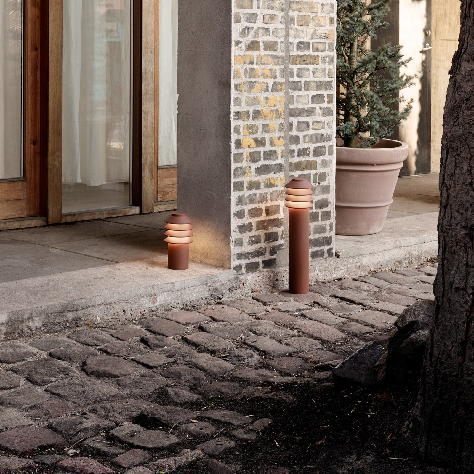 LED stolpelampe Bysted Garden corten Ø13 cm IP65 montert