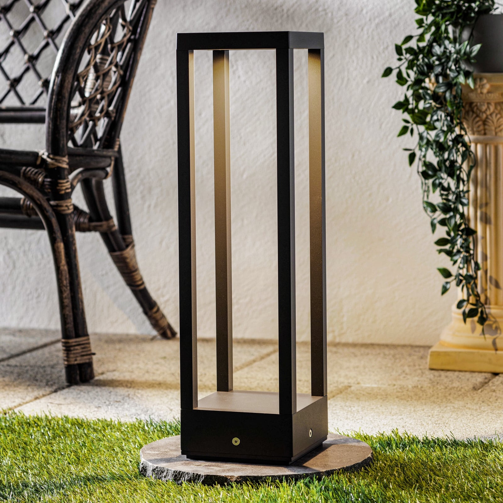 LED stolpelampe Carlota antrasitt aluminium 50 cm forfra