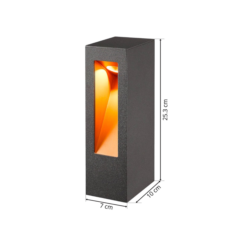 LED stolpelampe Jenke grafitt aluminium på terrasse