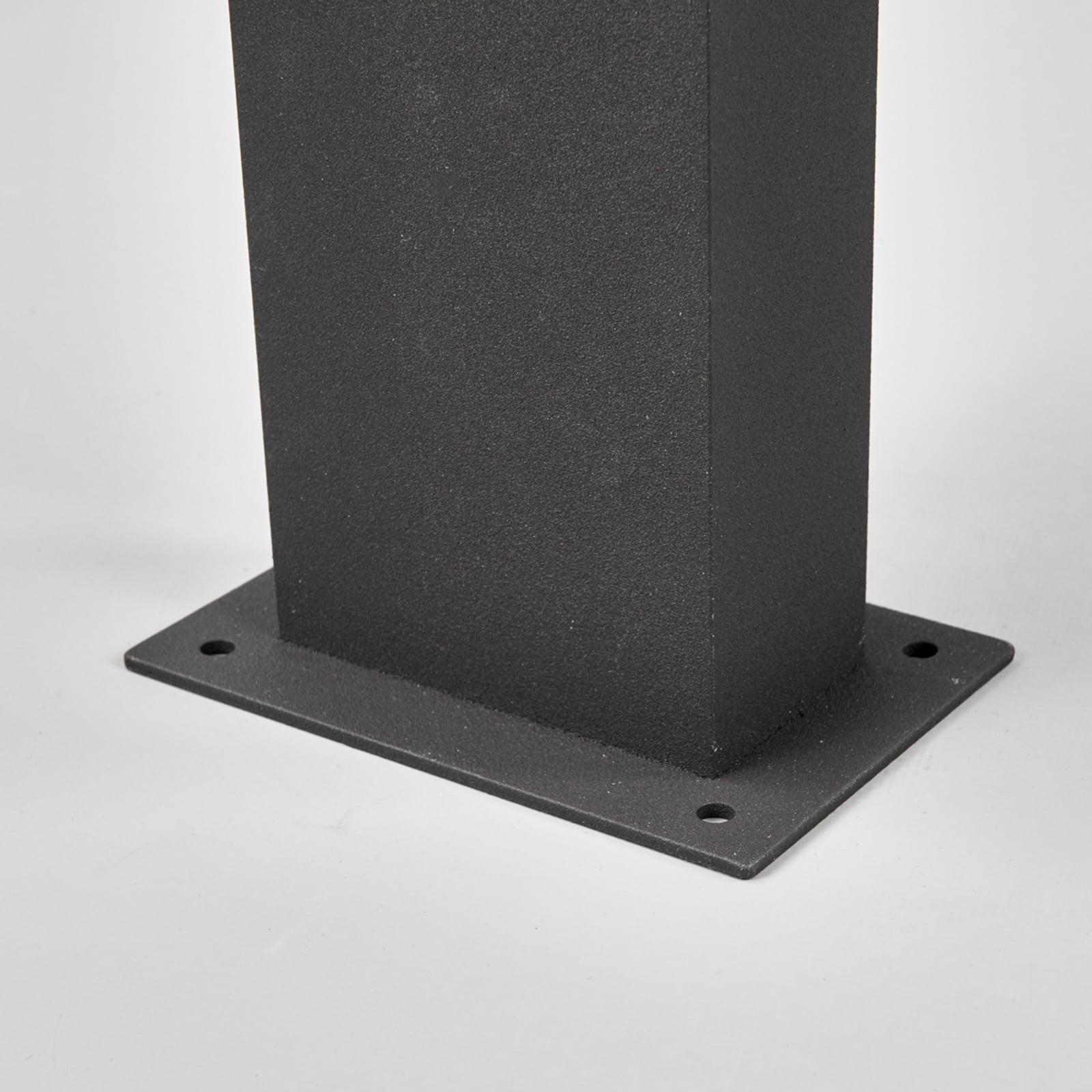 LED stolpelampe Lennik med bevegelsessensor material