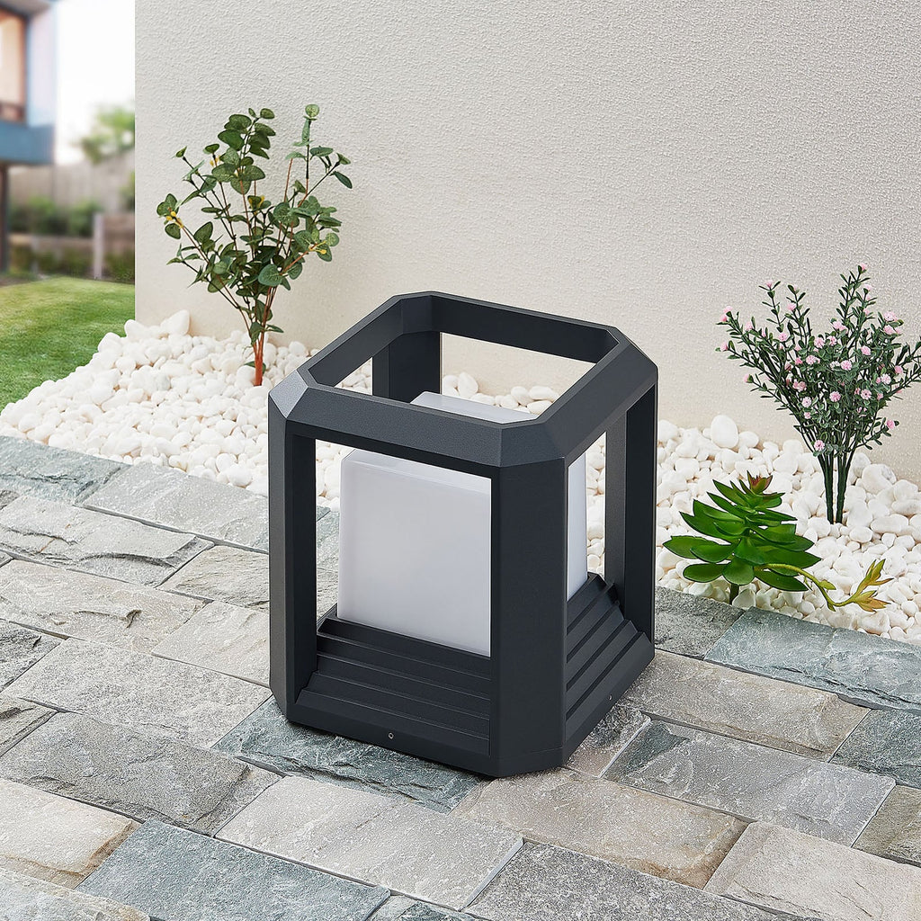 Bakside av LED stolpelampe Serenella antrasitt aluminium
