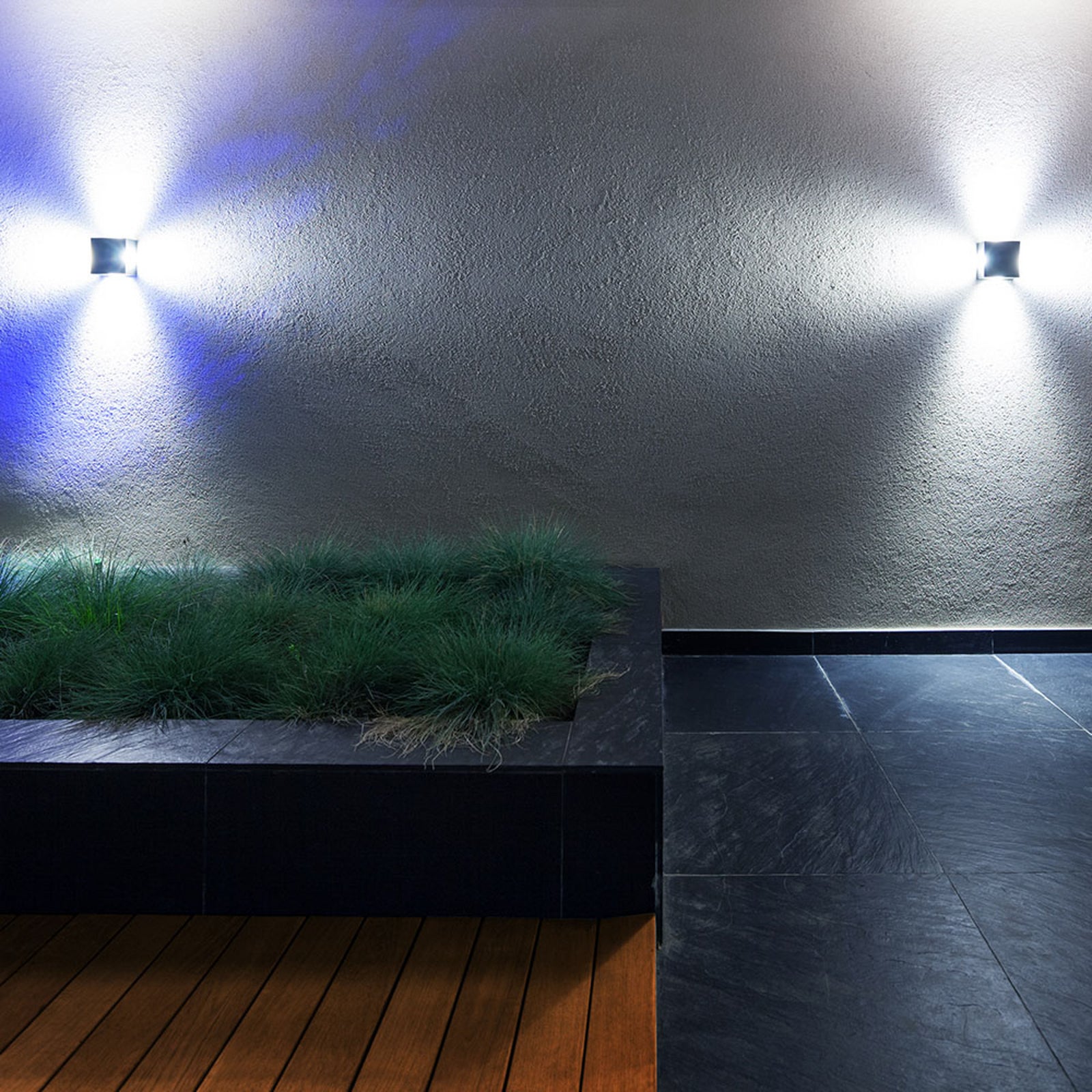 Detalj av LED stolpelampe WAY grå aluminium