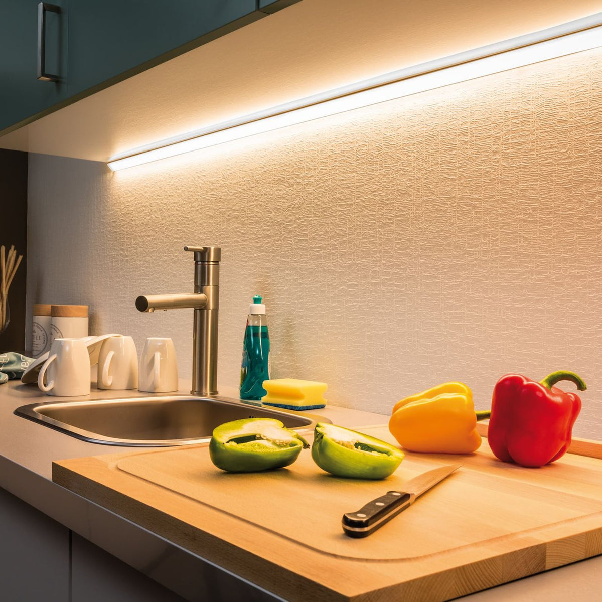 LED-stripe MaxLED 1000 IP44 1 m varmhvit 12W dimbar bakside