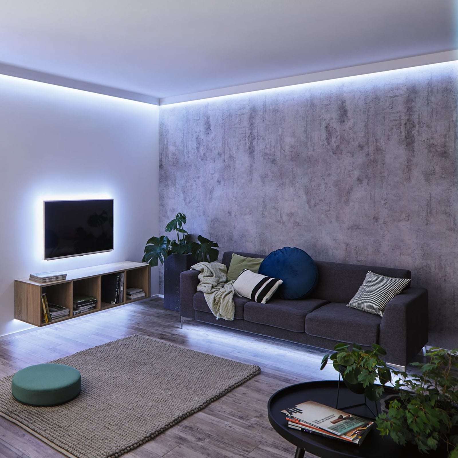 LED-stripe MaxLED 250 dimbar kaldhvit IP44 detalj av tilkoblingspunkt