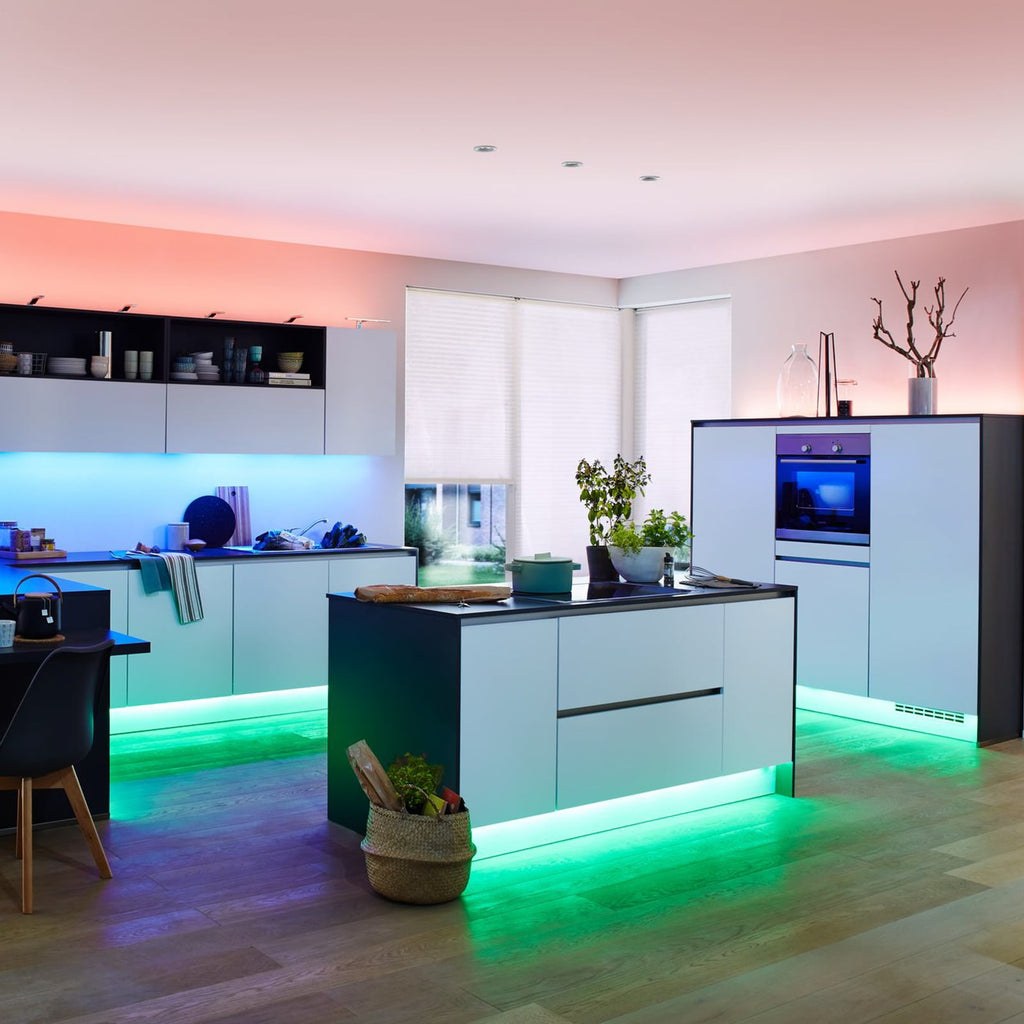 Detalj av LED-stripe MaxLED 500 basissett RGBW ZigBee med lysdioder