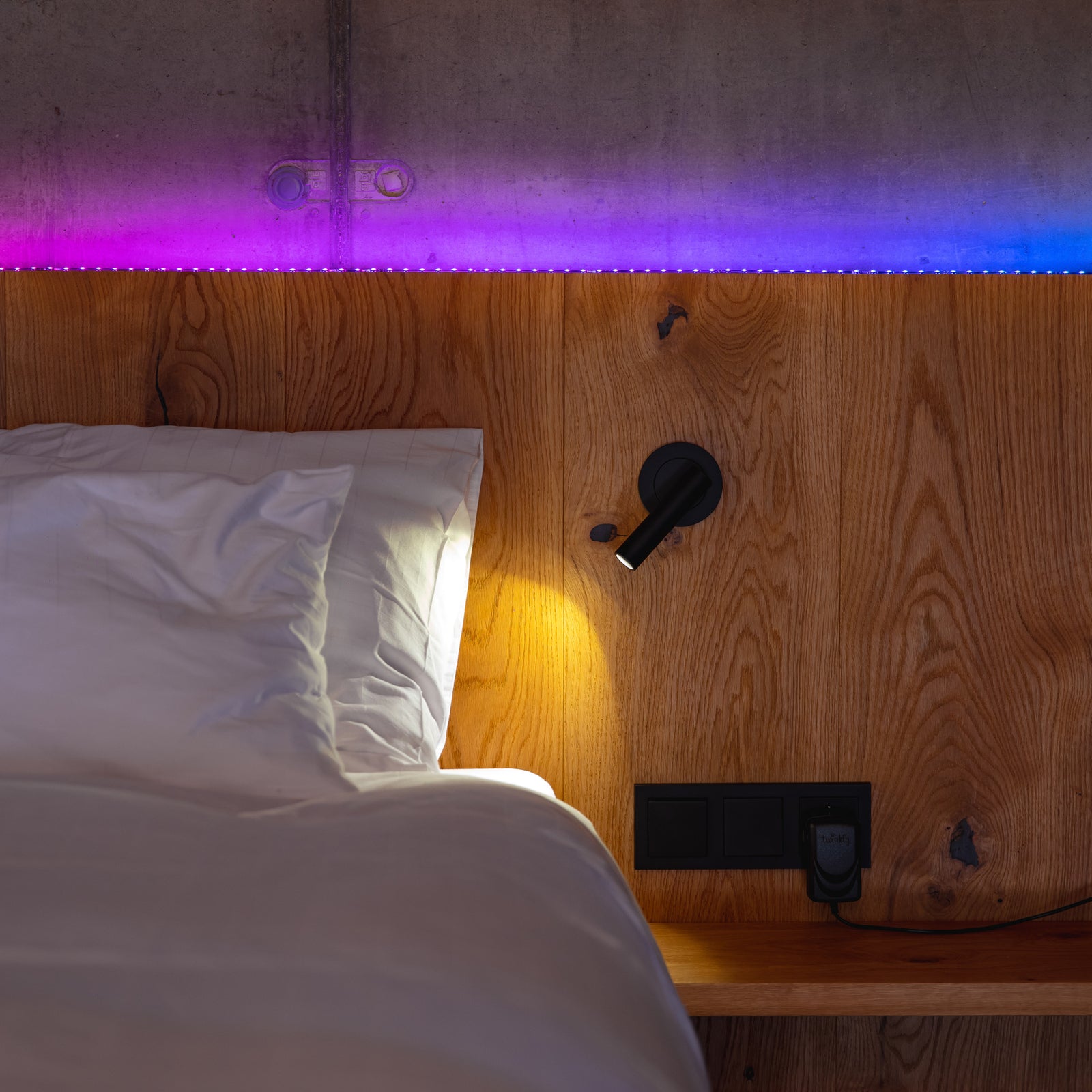 LED-stripe RGB 1,5m 7,5W utvidelse dimbar - twinkly bakside