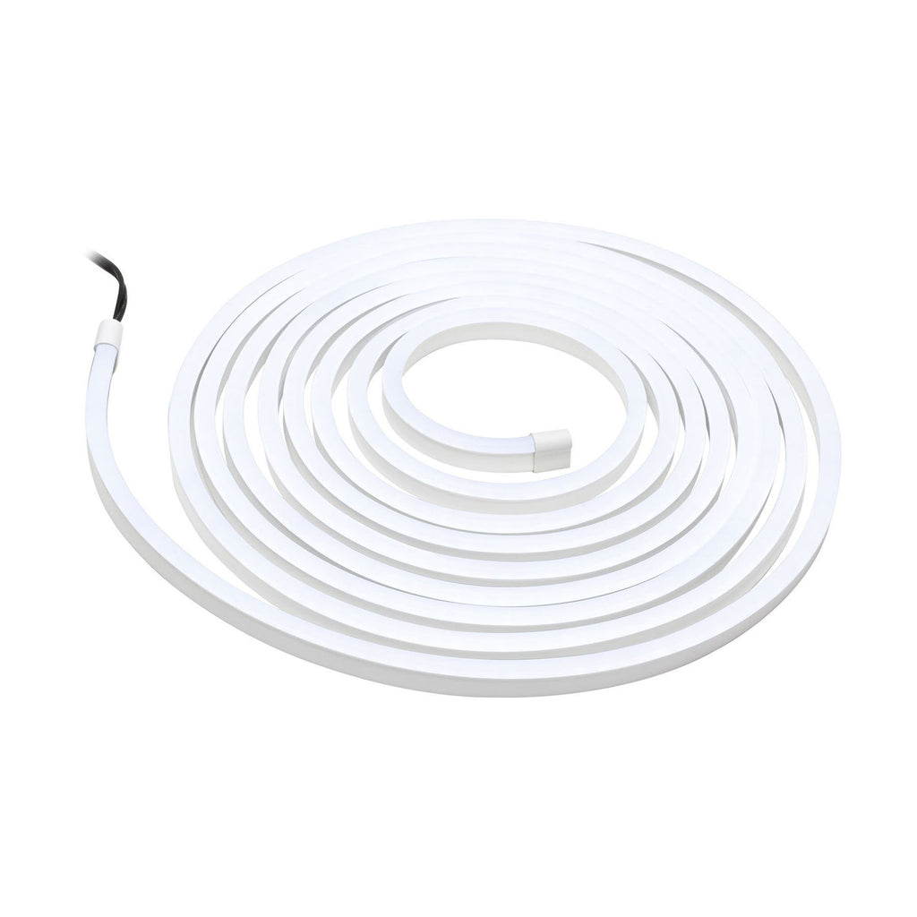 Montert LED-stripe SimpLED kaldhvit 6500K på terrasse