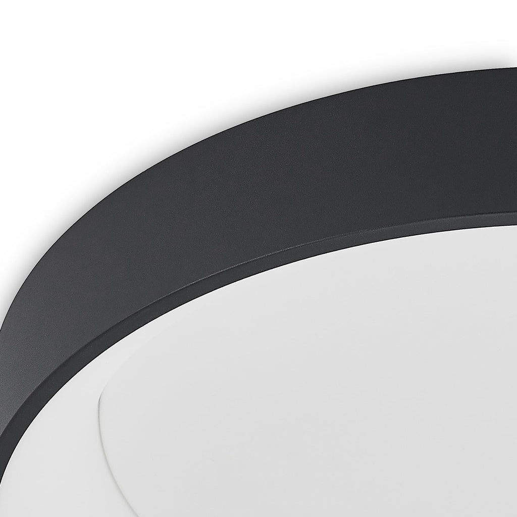 LED taklampe Aleksi dimbar svart metall Ø60 cm CCT nærbilde av lysdiffuser