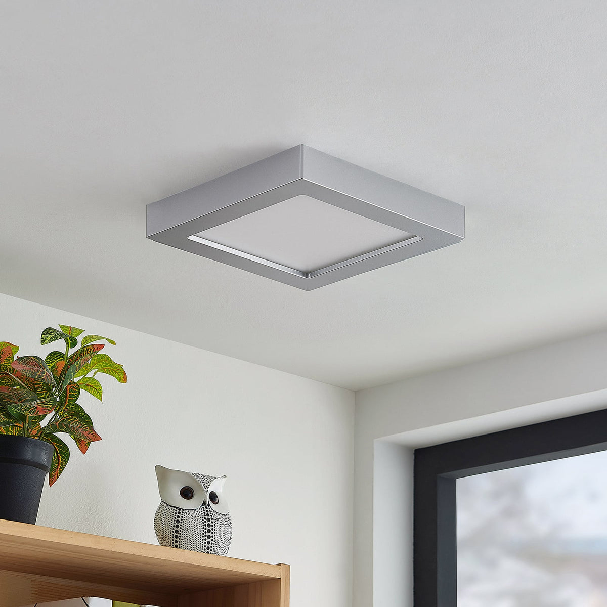 LED taklampe Alette dimbar sølv 22,7 cm 24W IP44 forfra