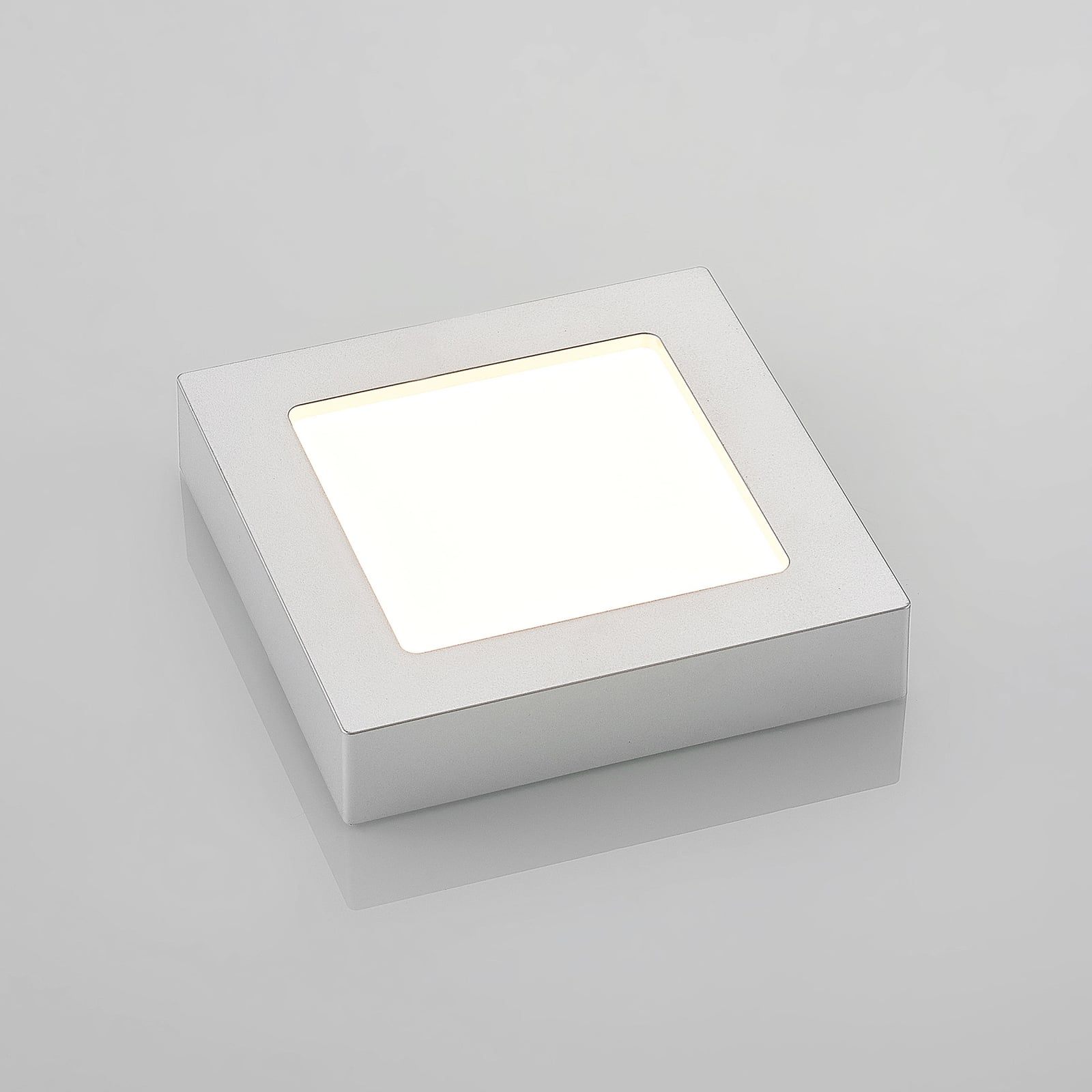 LED taklampe Alette dimbar sølv 17,2 cm IP44 CCT - Prios
