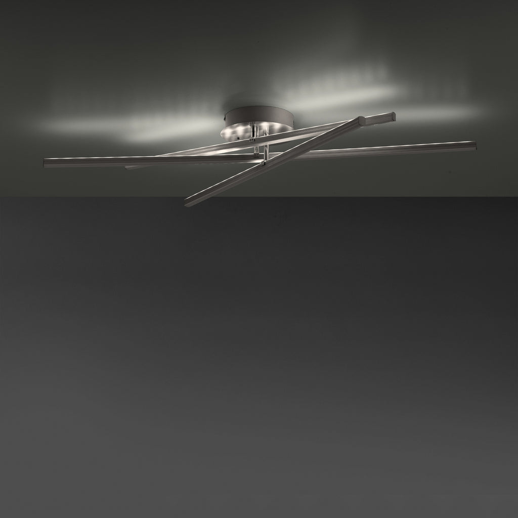 LED taklampe Alina CCT RGB dimbar med fjernkontroll 78 cm nærbilde av fjernkontroll