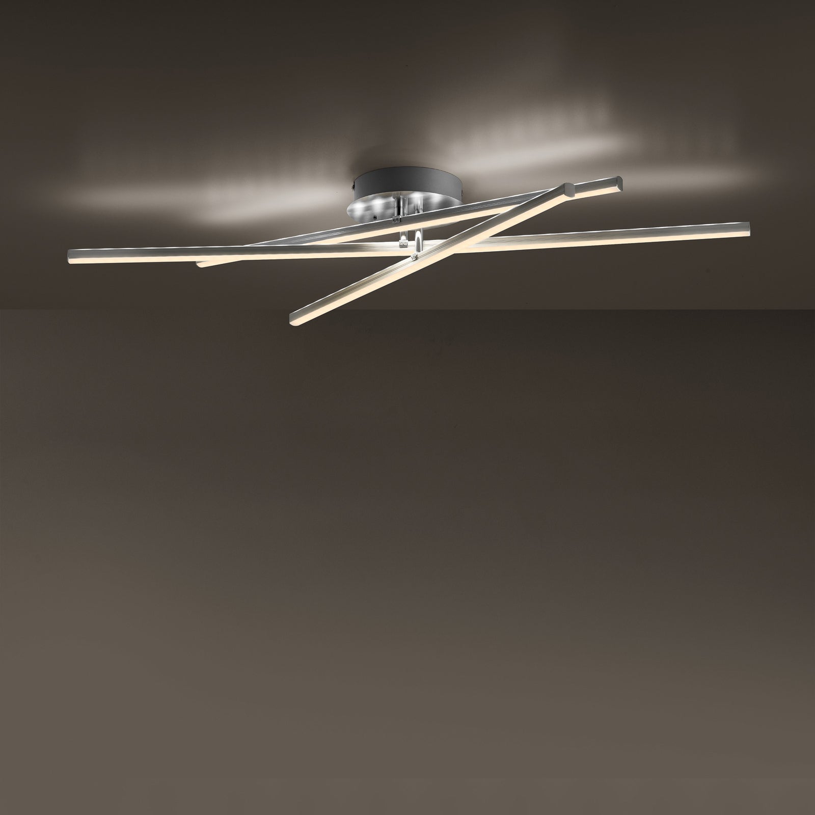 LED taklampe Alina CCT RGB dimbar med fjernkontroll 78 cm med fjernkontroll og lys
