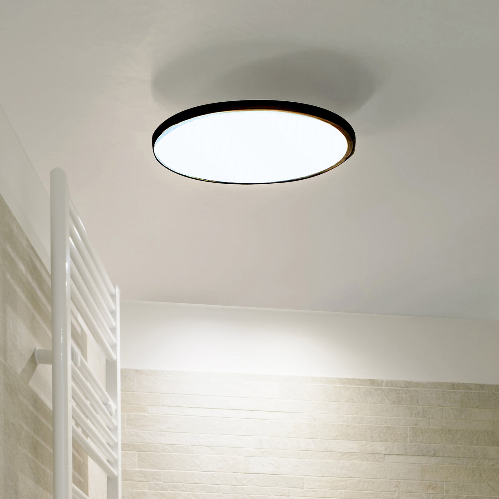 LED taklampe Aqua Ø30,2 cm svart aluminium detalj