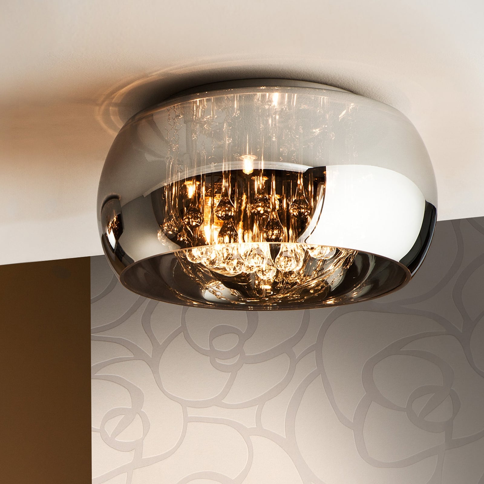 LED taklampe Argos med krystalldråper glass detalj av krystallene