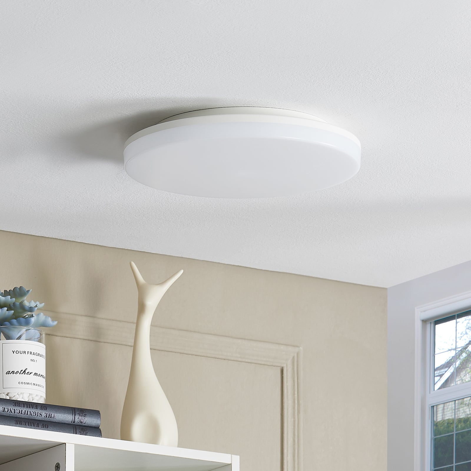 LED taklampe Artin med bevegelsessensor forfra