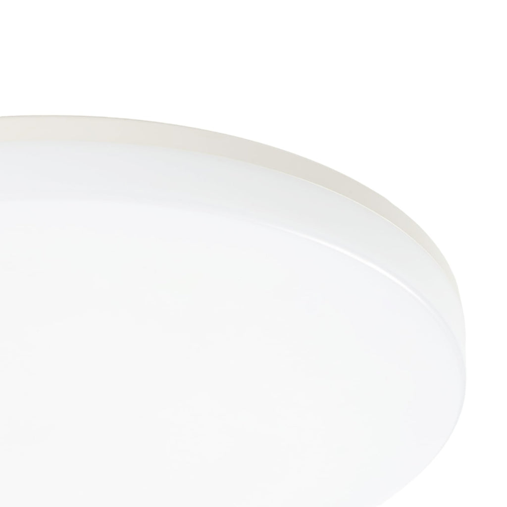 LED taklampe Artin rund plast Ø28 cm CCT IP65 nærbilde av lys