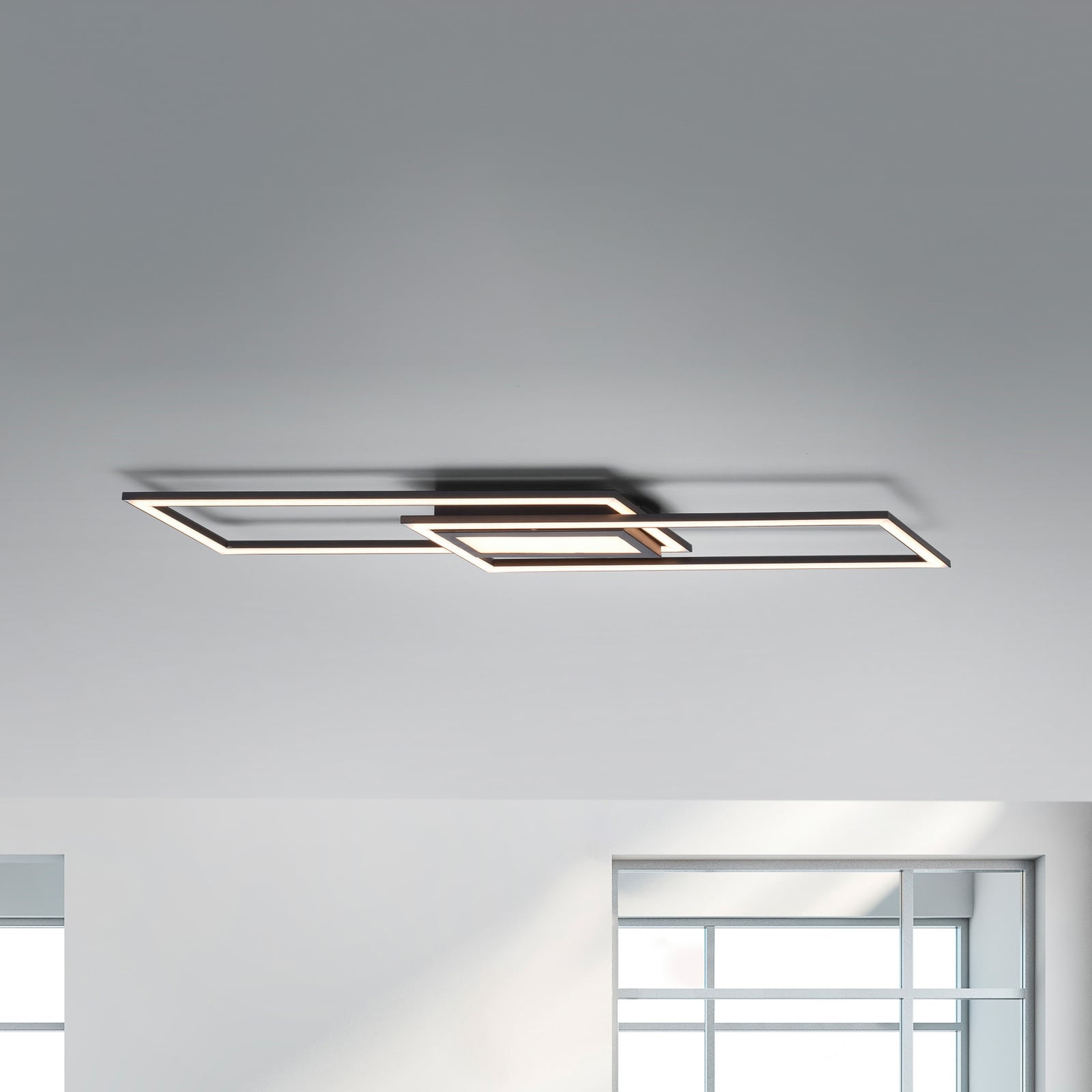 LED taklampe Asmin dimbar svart forfra