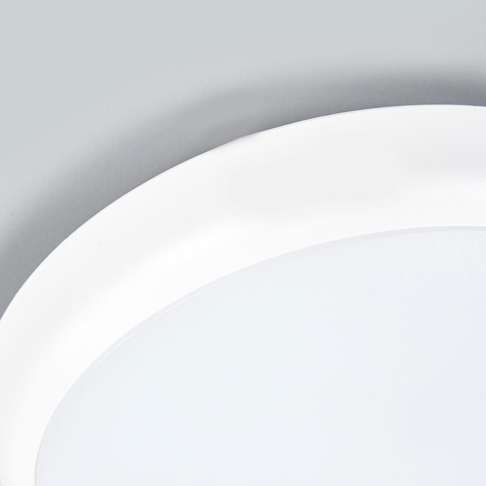 LED taklampe Augustin hvit Ø20 cm 4000K IP54 lysdetalj