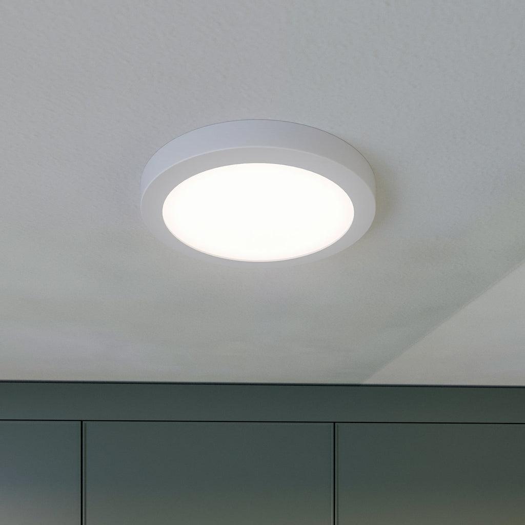 LED taklampe Aureka med bevegelsessensor CCT forfra