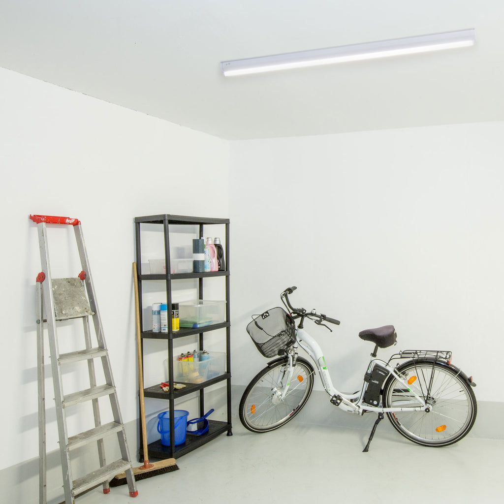 LED taklampe Basic 1 plast hvit 150 cm nærbilde